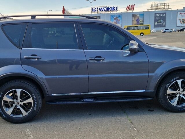 Сірий Cанг Йонг Rexton, об'ємом двигуна 2.2 л та пробігом 186 тис. км за 15302 $, фото 10 на Automoto.ua
