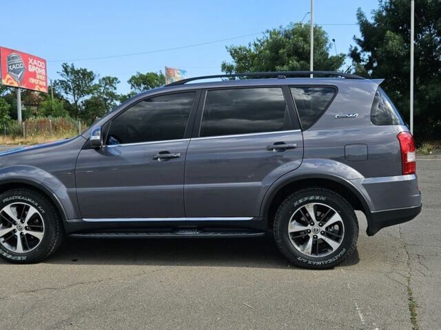 Сірий Cанг Йонг Rexton, об'ємом двигуна 2.2 л та пробігом 186 тис. км за 15302 $, фото 4 на Automoto.ua