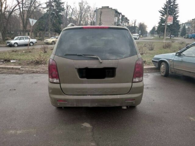 Сірий Cанг Йонг Rexton, об'ємом двигуна 0.27 л та пробігом 290 тис. км за 4000 $, фото 3 на Automoto.ua