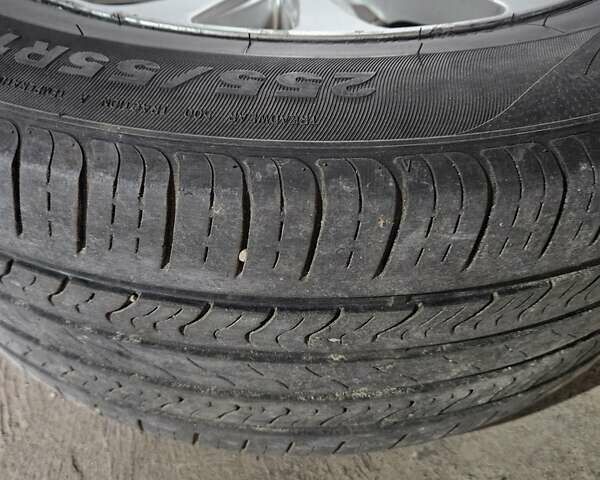 Сірий Cанг Йонг Rexton, об'ємом двигуна 3.2 л та пробігом 306 тис. км за 6300 $, фото 16 на Automoto.ua