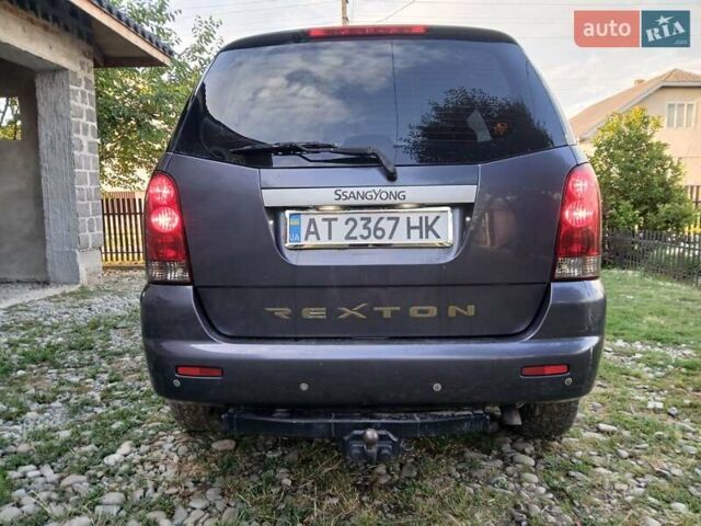 Сірий Cанг Йонг Rexton, об'ємом двигуна 2.7 л та пробігом 305 тис. км за 5600 $, фото 7 на Automoto.ua
