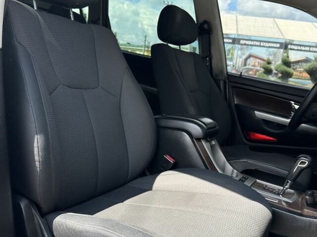 Сірий Cанг Йонг Rexton, об'ємом двигуна 2.7 л та пробігом 300 тис. км за 4700 $, фото 11 на Automoto.ua