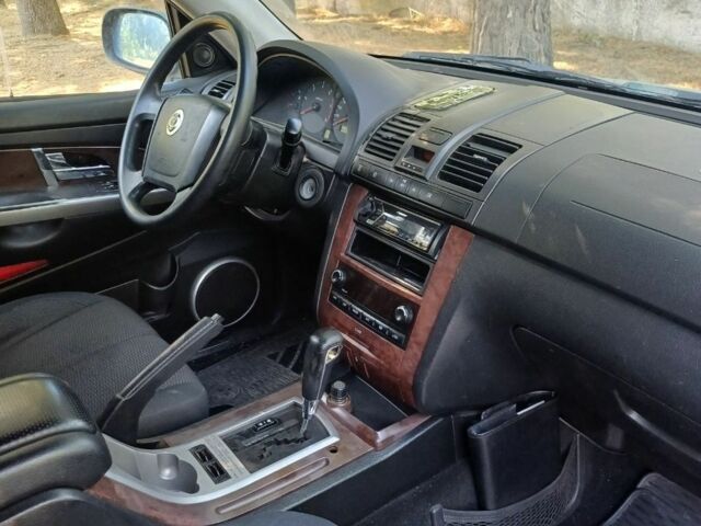 Сірий Cанг Йонг Rexton, об'ємом двигуна 0 л та пробігом 235 тис. км за 3801 $, фото 4 на Automoto.ua