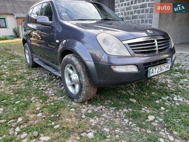 Сірий Cанг Йонг Rexton, об'ємом двигуна 2.7 л та пробігом 305 тис. км за 5600 $, фото 5 на Automoto.ua