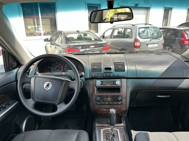 Сірий Cанг Йонг Rexton, об'ємом двигуна 2.7 л та пробігом 300 тис. км за 4700 $, фото 10 на Automoto.ua