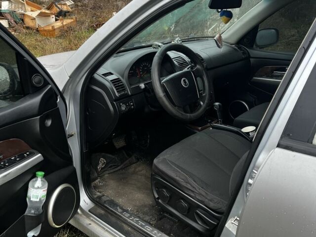 Сірий Cанг Йонг Rexton, об'ємом двигуна 2.7 л та пробігом 300 тис. км за 4729 $, фото 5 на Automoto.ua