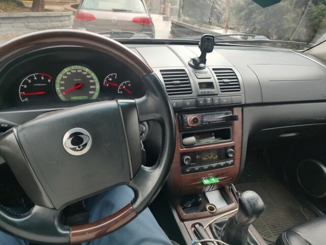 Сірий Cанг Йонг Rexton, об'ємом двигуна 2.7 л та пробігом 237 тис. км за 4400 $, фото 4 на Automoto.ua