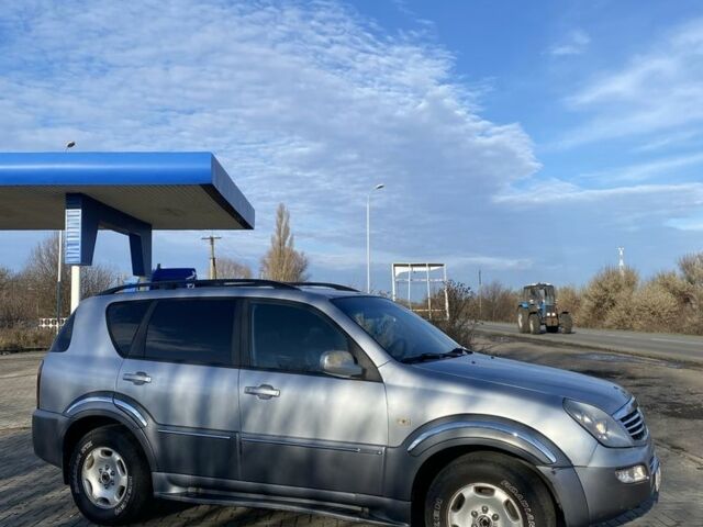 Сірий Cанг Йонг Rexton, об'ємом двигуна 2.7 л та пробігом 283 тис. км за 3600 $, фото 7 на Automoto.ua