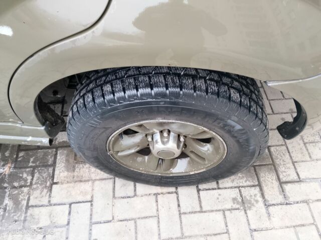 Серый Cанг Йонг Рекстон, объемом двигателя 0 л и пробегом 280 тыс. км за 4000 $, фото 2 на Automoto.ua