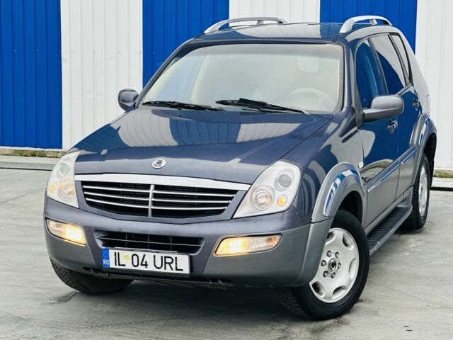 Сірий Cанг Йонг Rexton, об'ємом двигуна 0.27 л та пробігом 190 тис. км за 4500 $, фото 7 на Automoto.ua