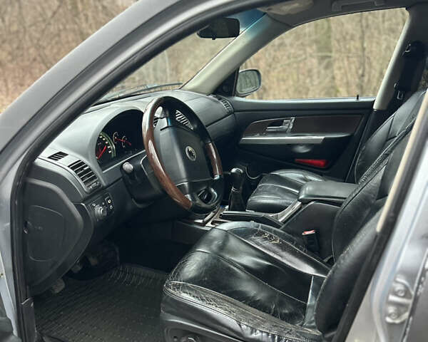 Серый Cанг Йонг Рекстон, объемом двигателя 2.7 л и пробегом 316 тыс. км за 5900 $, фото 7 на Automoto.ua