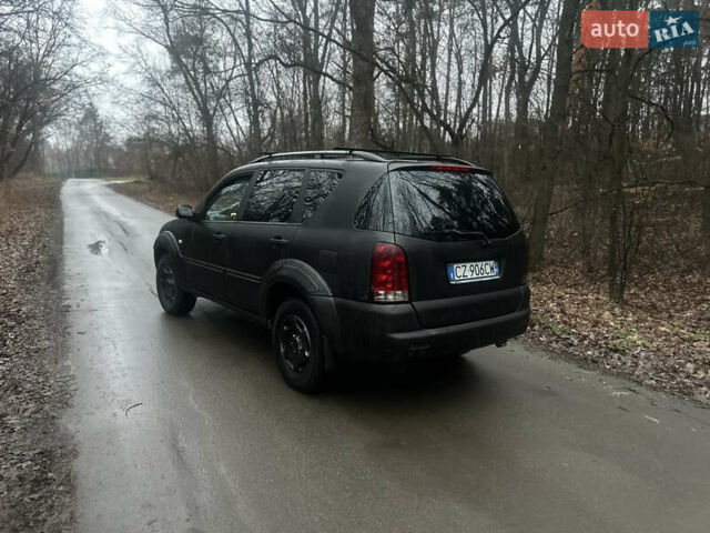 Серый Cанг Йонг Рекстон, объемом двигателя 2.7 л и пробегом 316 тыс. км за 5900 $, фото 3 на Automoto.ua