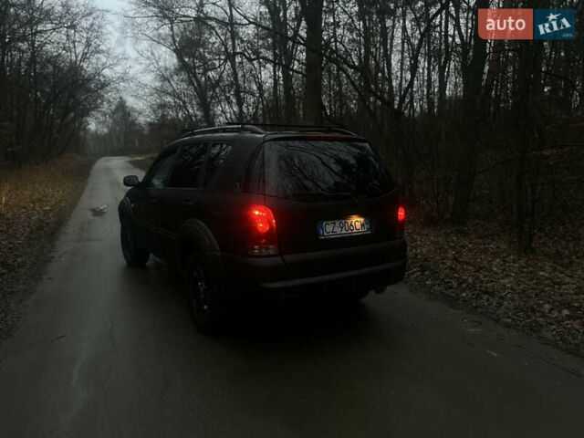 Сірий Cанг Йонг Rexton, об'ємом двигуна 2.7 л та пробігом 316 тис. км за 5800 $, фото 4 на Automoto.ua