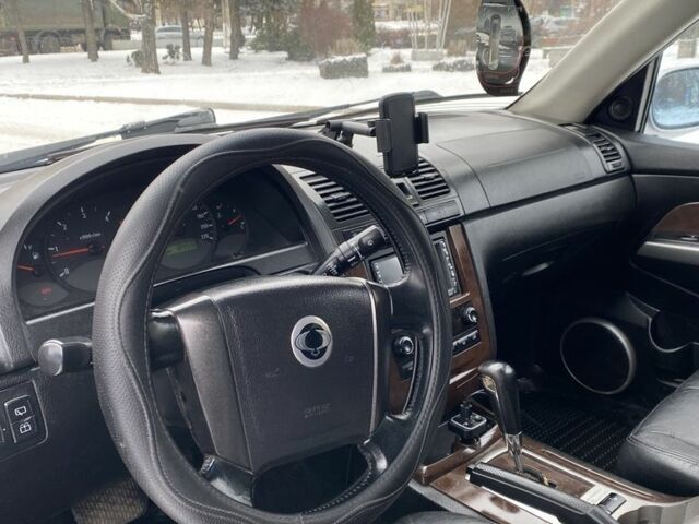 Серый Cанг Йонг Рекстон, объемом двигателя 2.7 л и пробегом 184 тыс. км за 3500 $, фото 6 на Automoto.ua