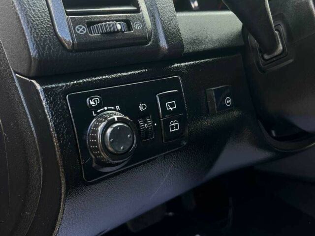 Сірий Cанг Йонг Rexton, об'ємом двигуна 3.2 л та пробігом 289 тис. км за 3750 $, фото 12 на Automoto.ua