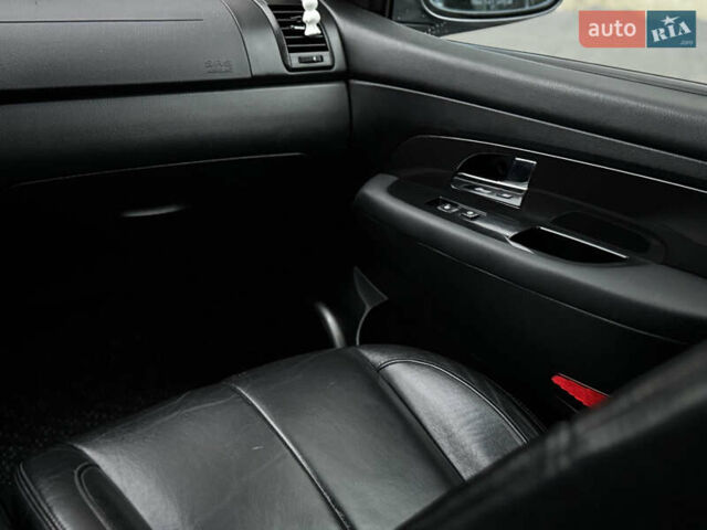 Серый Cанг Йонг Рекстон, объемом двигателя 2.7 л и пробегом 275 тыс. км за 6999 $, фото 16 на Automoto.ua