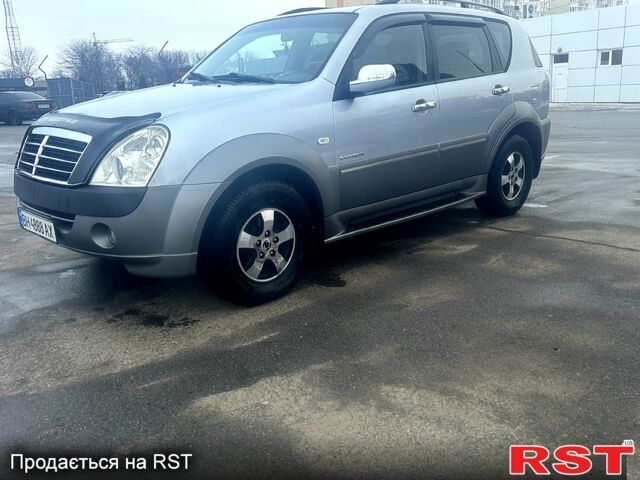 Серый Cанг Йонг Рекстон, объемом двигателя 2.7 л и пробегом 20000 тыс. км за 7800 $, фото 1 на Automoto.ua