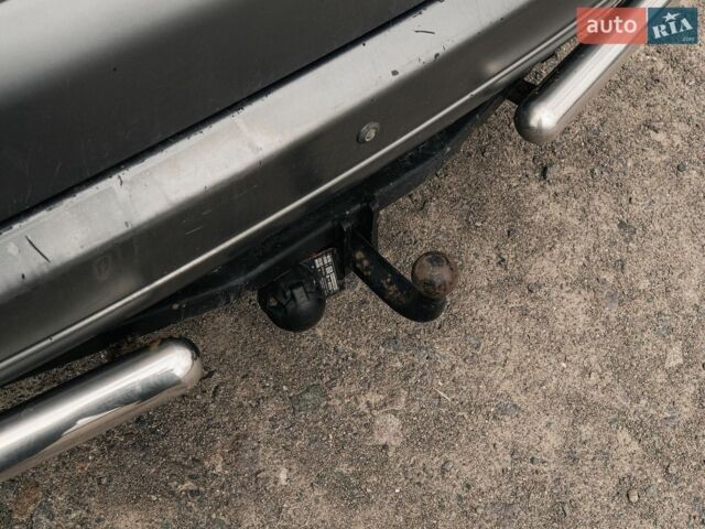 Сірий Cанг Йонг Rexton, об'ємом двигуна 2.69 л та пробігом 279 тис. км за 5950 $, фото 9 на Automoto.ua