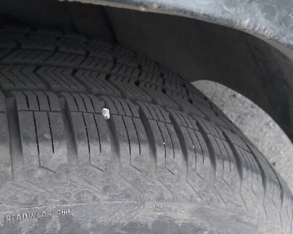 Сірий Cанг Йонг Rexton, об'ємом двигуна 2.7 л та пробігом 200 тис. км за 4500 $, фото 3 на Automoto.ua