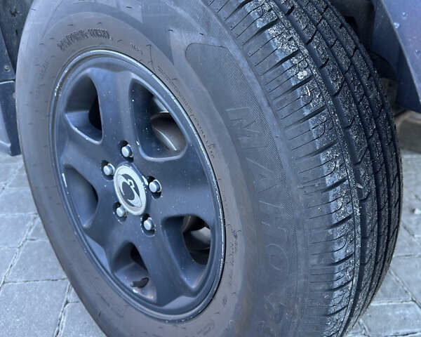 Сірий Cанг Йонг Rexton, об'ємом двигуна 2.7 л та пробігом 208 тис. км за 6800 $, фото 9 на Automoto.ua