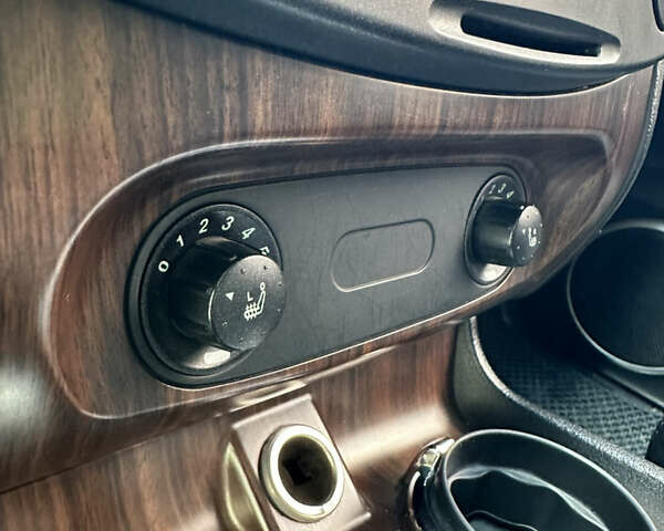 Сірий Cанг Йонг Rexton, об'ємом двигуна 2.7 л та пробігом 298 тис. км за 7500 $, фото 16 на Automoto.ua