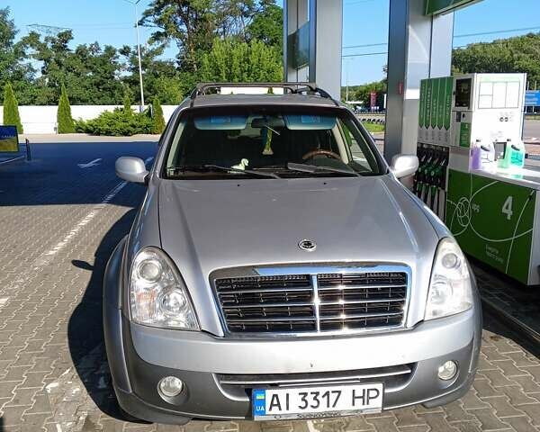 Серый Cанг Йонг Рекстон, объемом двигателя 2.7 л и пробегом 220 тыс. км за 5200 $, фото 10 на Automoto.ua