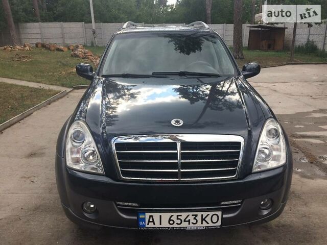 Сірий Cанг Йонг Rexton, об'ємом двигуна 2.7 л та пробігом 260 тис. км за 7333 $, фото 13 на Automoto.ua