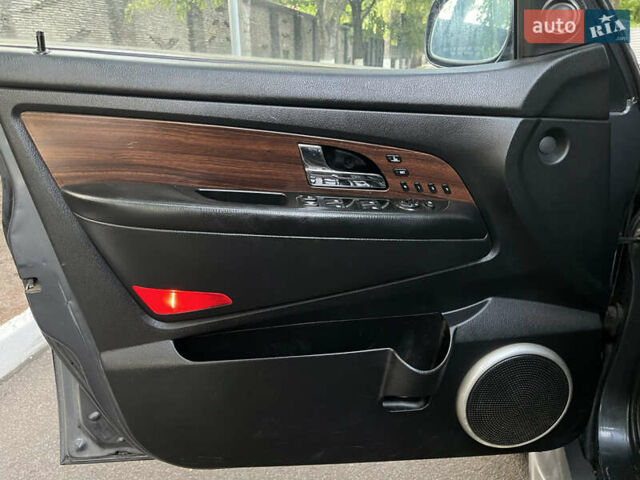 Сірий Cанг Йонг Rexton, об'ємом двигуна 2.7 л та пробігом 212 тис. км за 6200 $, фото 12 на Automoto.ua