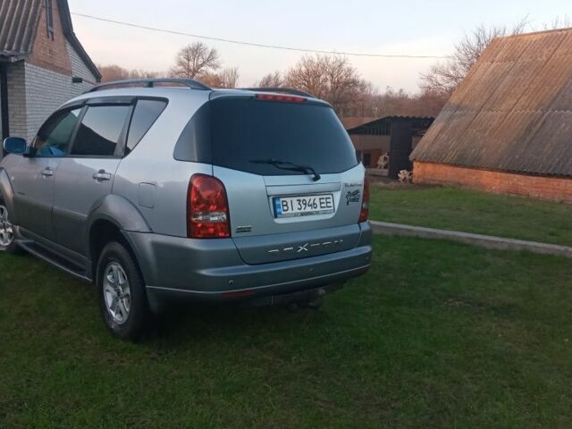 Сірий Cанг Йонг Rexton, об'ємом двигуна 2.7 л та пробігом 184 тис. км за 7000 $, фото 1 на Automoto.ua