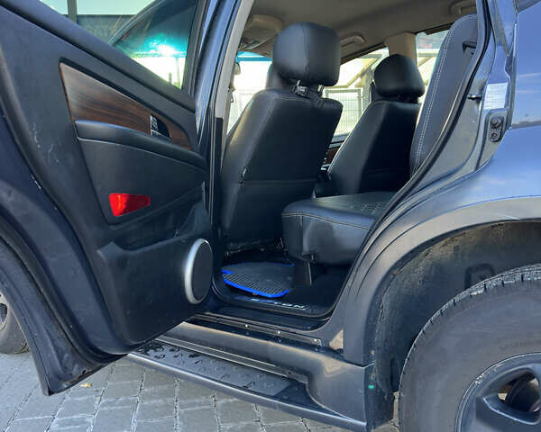 Сірий Cанг Йонг Rexton, об'ємом двигуна 2.7 л та пробігом 208 тис. км за 6800 $, фото 11 на Automoto.ua