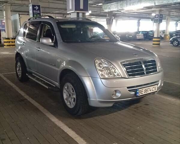 Серый Cанг Йонг Рекстон, объемом двигателя 2.7 л и пробегом 170 тыс. км за 8000 $, фото 9 на Automoto.ua