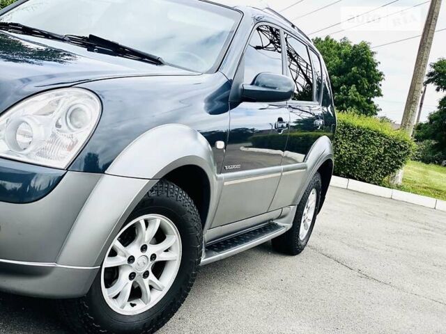 Сірий Cанг Йонг Rexton, об'ємом двигуна 2.7 л та пробігом 131 тис. км за 8700 $, фото 16 на Automoto.ua