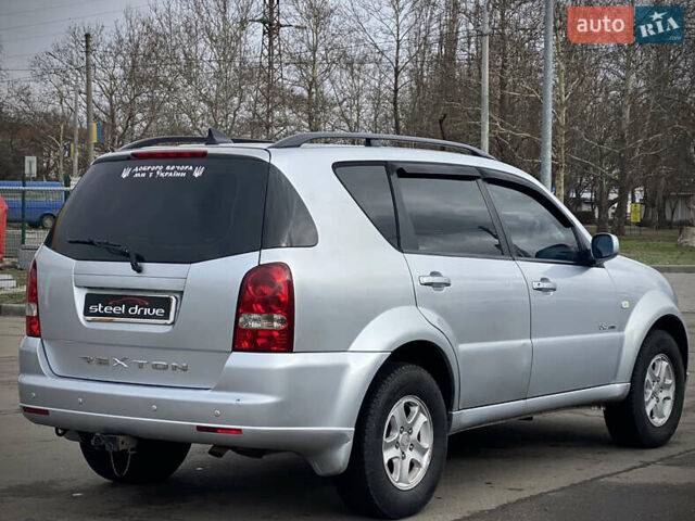 Сірий Cанг Йонг Rexton, об'ємом двигуна 2.7 л та пробігом 183 тис. км за 6999 $, фото 5 на Automoto.ua