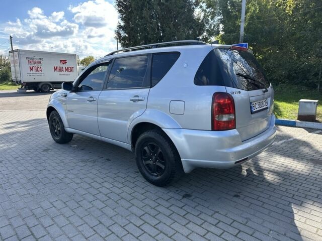 Сірий Cанг Йонг Rexton, об'ємом двигуна 2.7 л та пробігом 234 тис. км за 5200 $, фото 1 на Automoto.ua