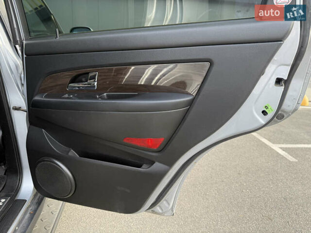 Сірий Cанг Йонг Rexton, об'ємом двигуна 2.7 л та пробігом 200 тис. км за 6950 $, фото 27 на Automoto.ua