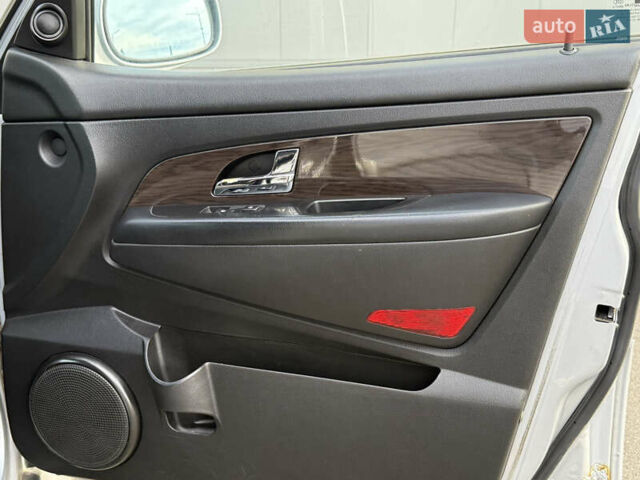 Сірий Cанг Йонг Rexton, об'ємом двигуна 2.7 л та пробігом 200 тис. км за 6950 $, фото 26 на Automoto.ua