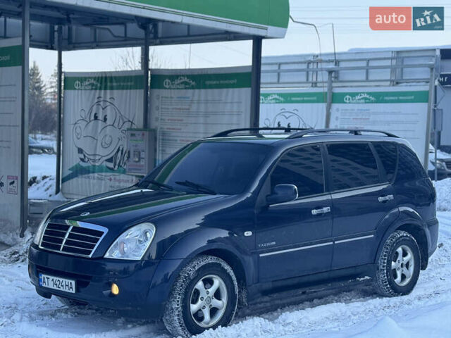 Сірий Cанг Йонг Rexton, об'ємом двигуна 2.7 л та пробігом 230 тис. км за 6499 $, фото 3 на Automoto.ua