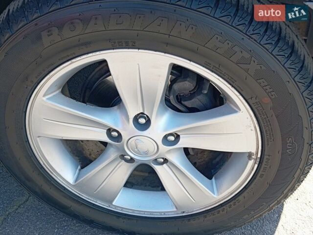 Серый Cанг Йонг Рекстон, объемом двигателя 2.7 л и пробегом 126 тыс. км за 8400 $, фото 7 на Automoto.ua