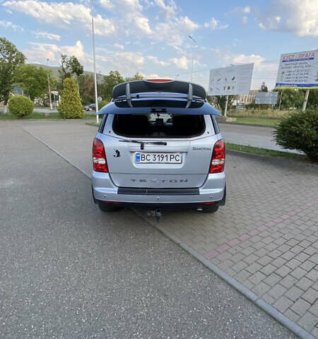 Сірий Cанг Йонг Rexton, об'ємом двигуна 2.7 л та пробігом 210 тис. км за 8900 $, фото 44 на Automoto.ua