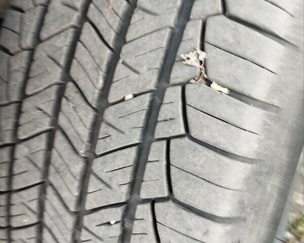 Сірий Cанг Йонг Rexton, об'ємом двигуна 2.7 л та пробігом 188 тис. км за 10800 $, фото 9 на Automoto.ua