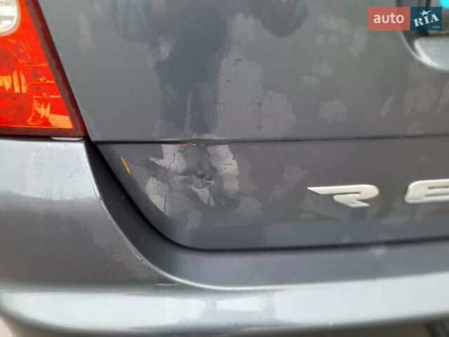 Сірий Cанг Йонг Rexton, об'ємом двигуна 2.7 л та пробігом 200 тис. км за 9800 $, фото 7 на Automoto.ua