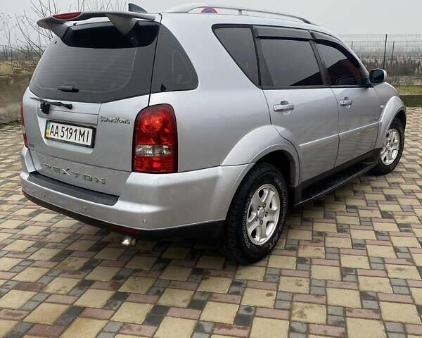 Сірий Cанг Йонг Rexton, об'ємом двигуна 2.7 л та пробігом 232 тис. км за 8300 $, фото 17 на Automoto.ua