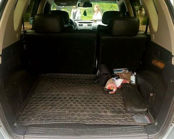 Сірий Cанг Йонг Rexton, об'ємом двигуна 2.7 л та пробігом 168 тис. км за 9350 $, фото 4 на Automoto.ua