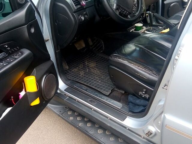 Сірий Cанг Йонг Rexton, об'ємом двигуна 2.7 л та пробігом 168 тис. км за 9350 $, фото 12 на Automoto.ua