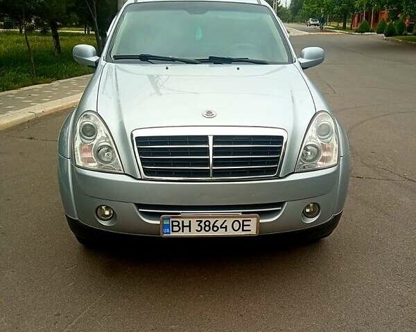Сірий Cанг Йонг Rexton, об'ємом двигуна 2.7 л та пробігом 168 тис. км за 9350 $, фото 12 на Automoto.ua
