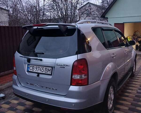 Сірий Cанг Йонг Rexton, об'ємом двигуна 2.7 л та пробігом 170 тис. км за 10000 $, фото 4 на Automoto.ua