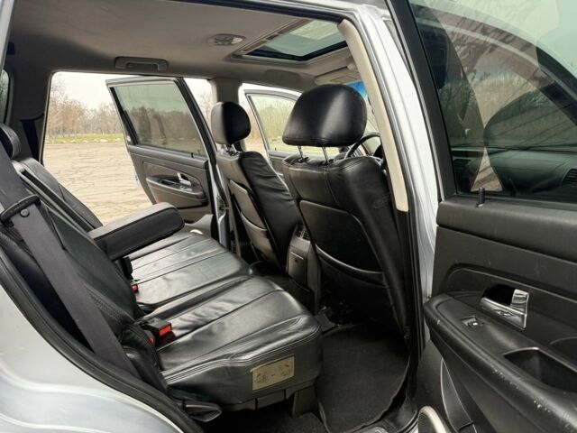 Серый Cанг Йонг Рекстон, объемом двигателя 2.7 л и пробегом 188 тыс. км за 5950 $, фото 16 на Automoto.ua