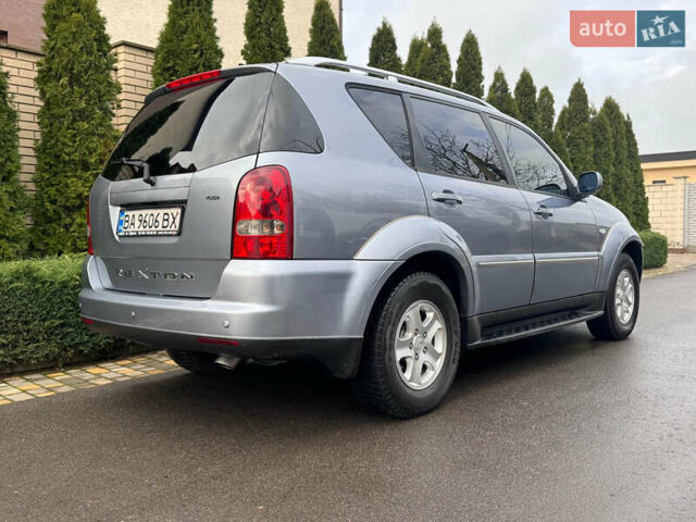 Серый Cанг Йонг Рекстон, объемом двигателя 2.7 л и пробегом 220 тыс. км за 8999 $, фото 9 на Automoto.ua