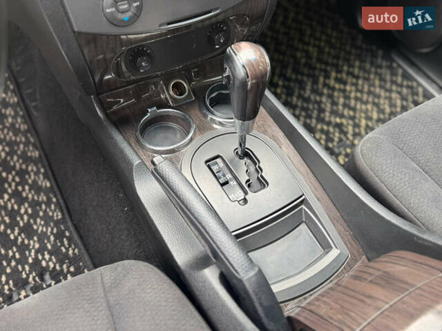 Серый Cанг Йонг Рекстон, объемом двигателя 2.7 л и пробегом 220 тыс. км за 8999 $, фото 44 на Automoto.ua