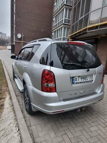 Сірий Cанг Йонг Rexton, об'ємом двигуна 2.7 л та пробігом 103 тис. км за 11150 $, фото 4 на Automoto.ua